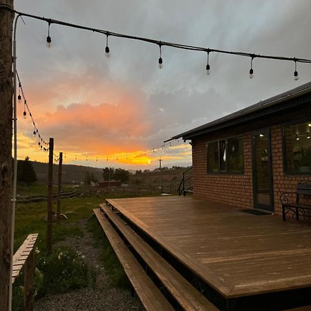 Mine Hostel Dzhergalan Jyrgalan エクステリア 写真