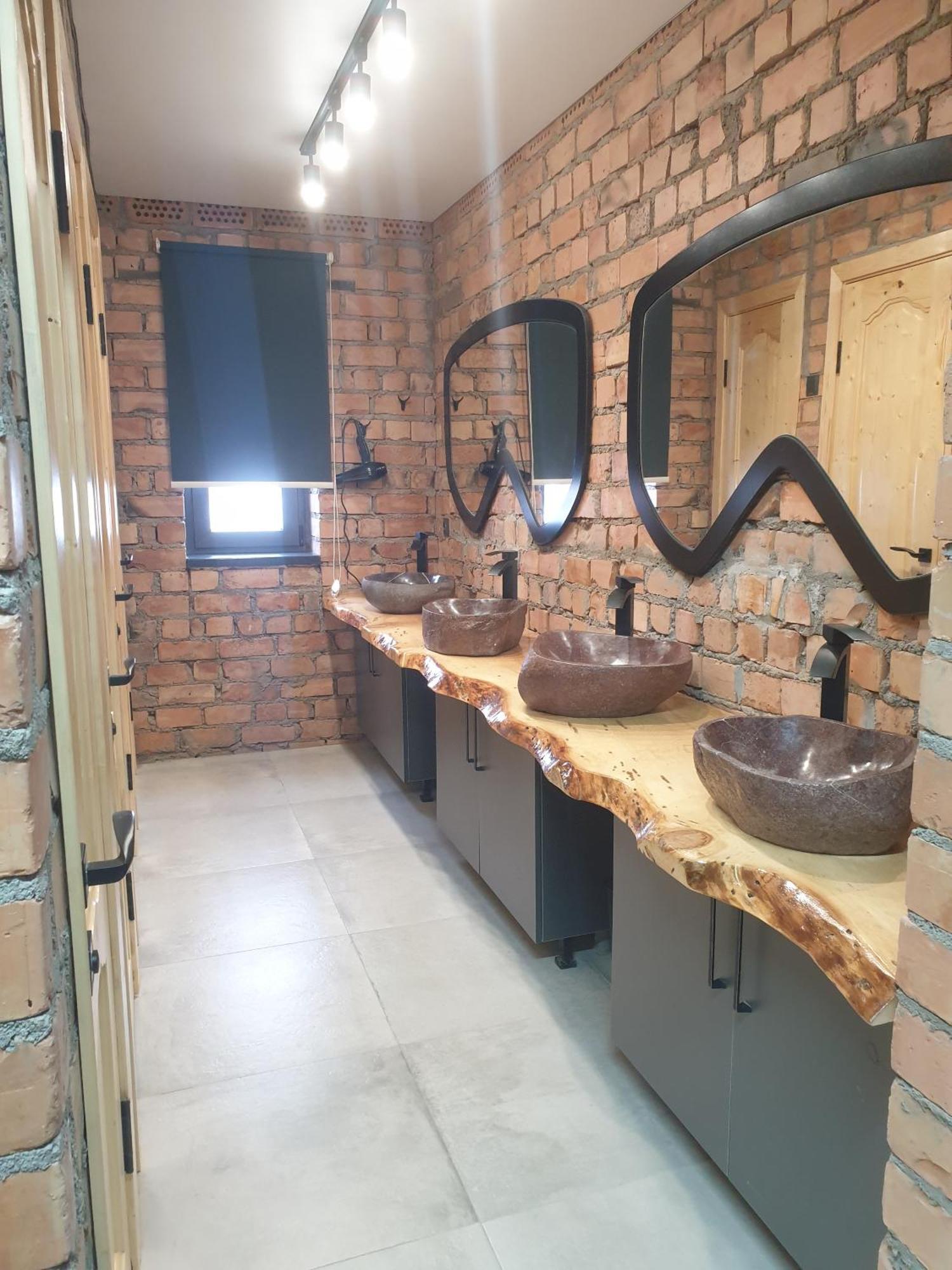 Mine Hostel Dzhergalan Jyrgalan エクステリア 写真