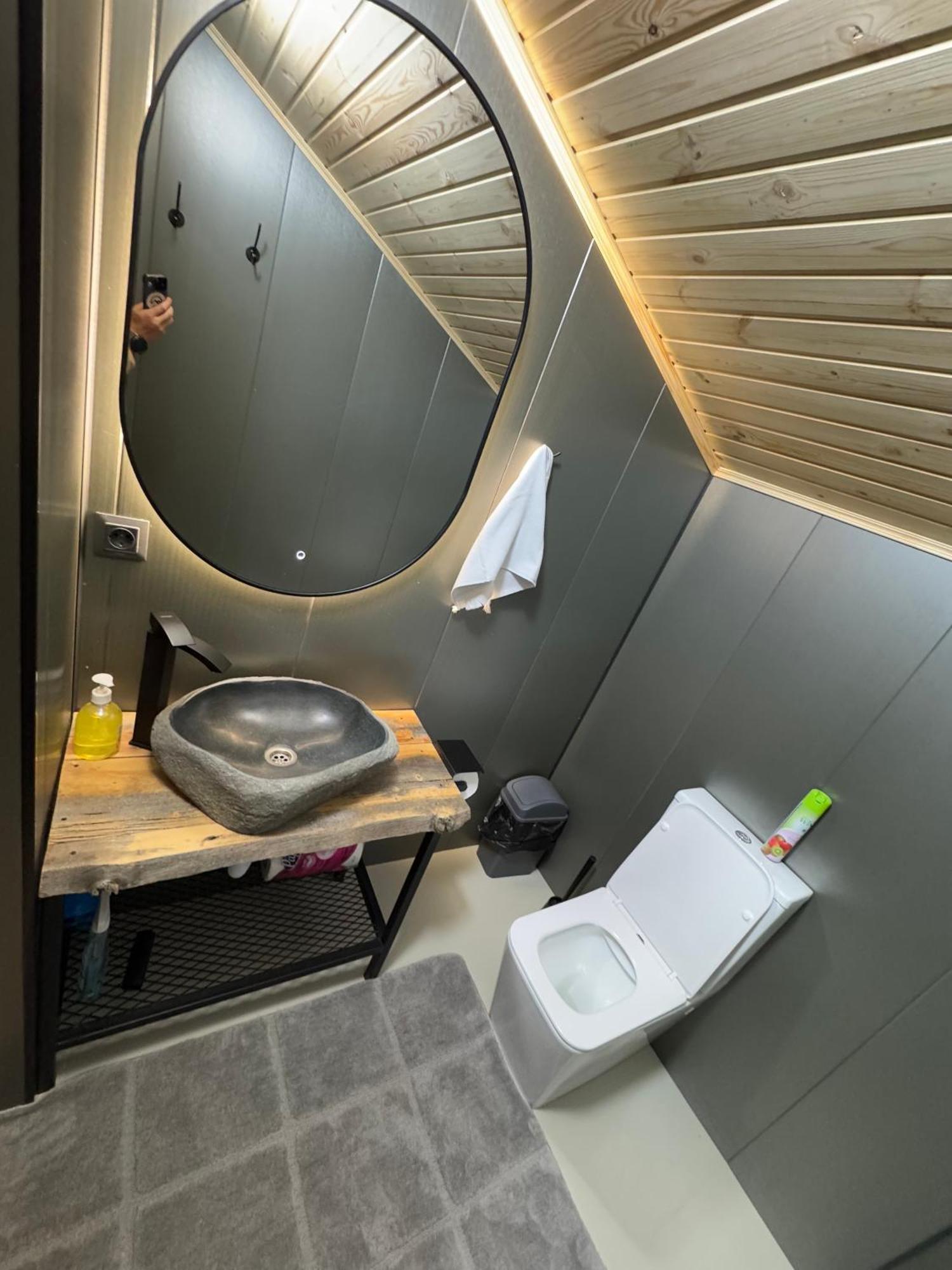 Mine Hostel Dzhergalan Jyrgalan エクステリア 写真